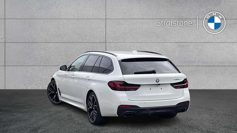 Used BMW 520 M Sport 187 HP (137 kW) 2023 White Estate