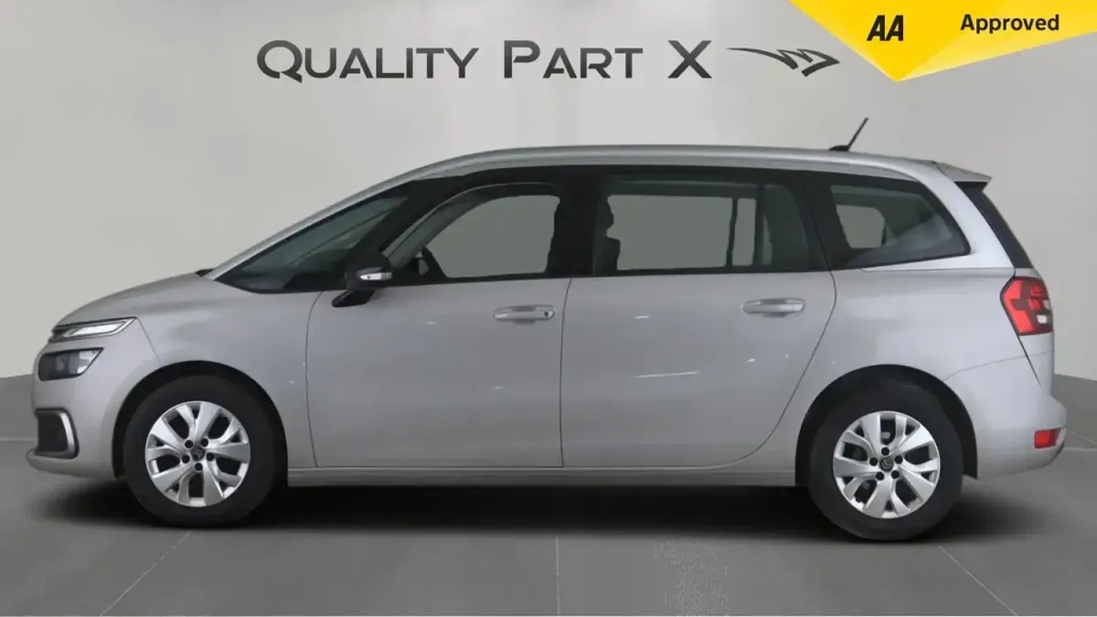 Used Citroën Grand C4 Picasso Live 130 HP (95 kW) 2021 Beige MPV