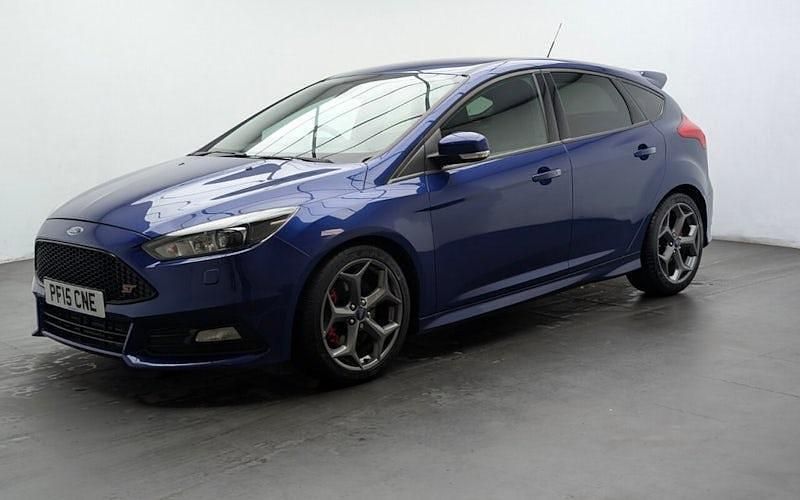 Used Ford Focus ST 185 HP (136 kW) 2015 Blue Hatchback