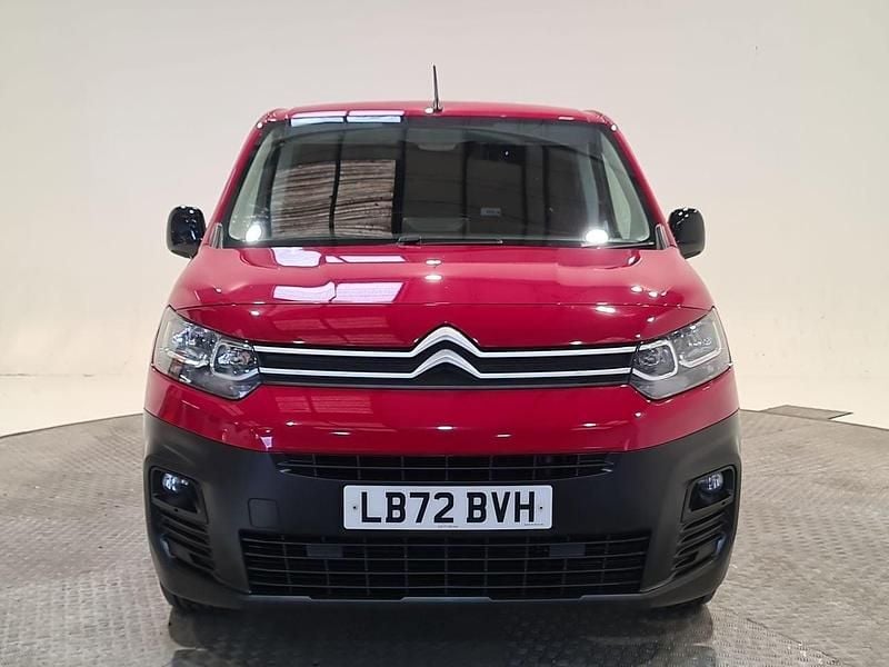 Used Citroën Berlingo PureTech 110 HP (80 kW) 2023 Red MPV