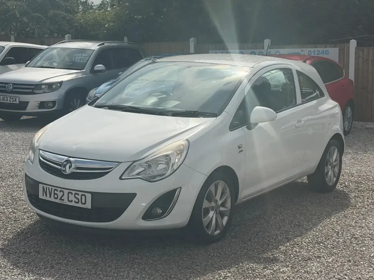 Used Vauxhall Corsa Active 2012 White Hatchback