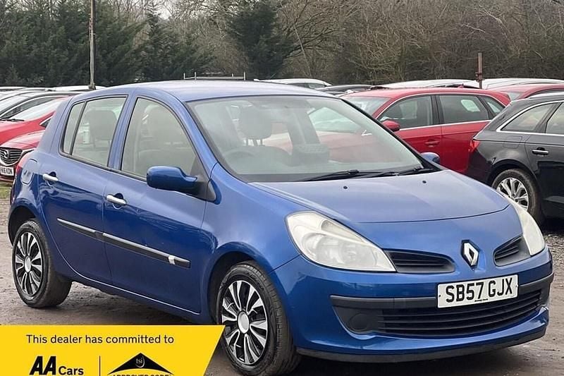 Used Renault Clio II Expression 111 HP (81 kW) 2007 Blue Hatchback