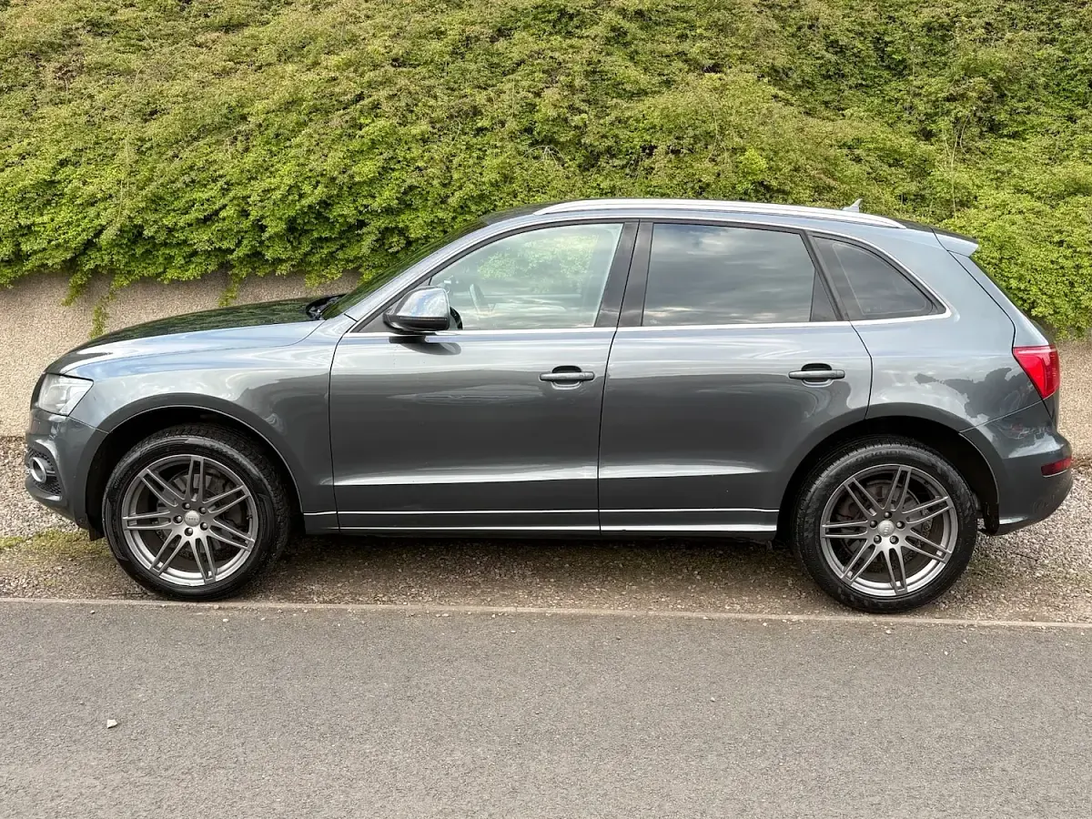 Used Audi Q5 S-Line 240 HP (176 kW) 2010 Grey SUV
