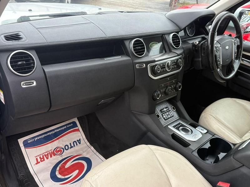 Used Land Rover Discovery 4 255 HP (187 kW) 2014 White SUV