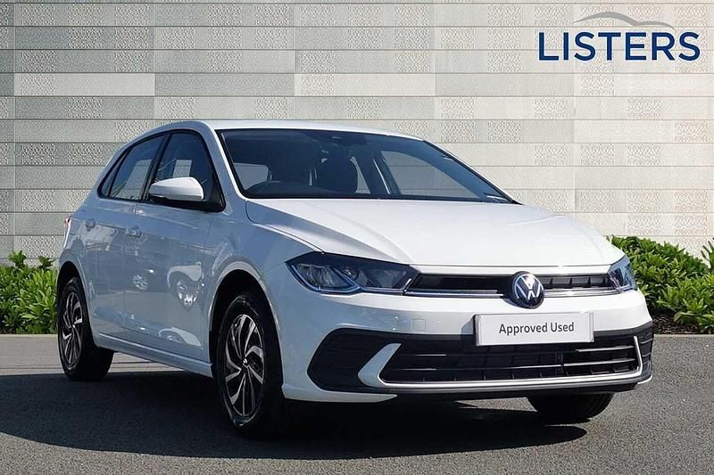 Pure white Used 2025 VW Polo Life Hatchback | £17,990 (Good price) - Image 1/4