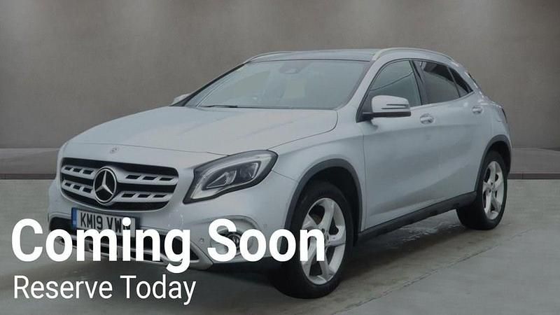 Used Mercedes GLA200 Premium Plus 136 HP (100 kW) 2019 Silver SUV