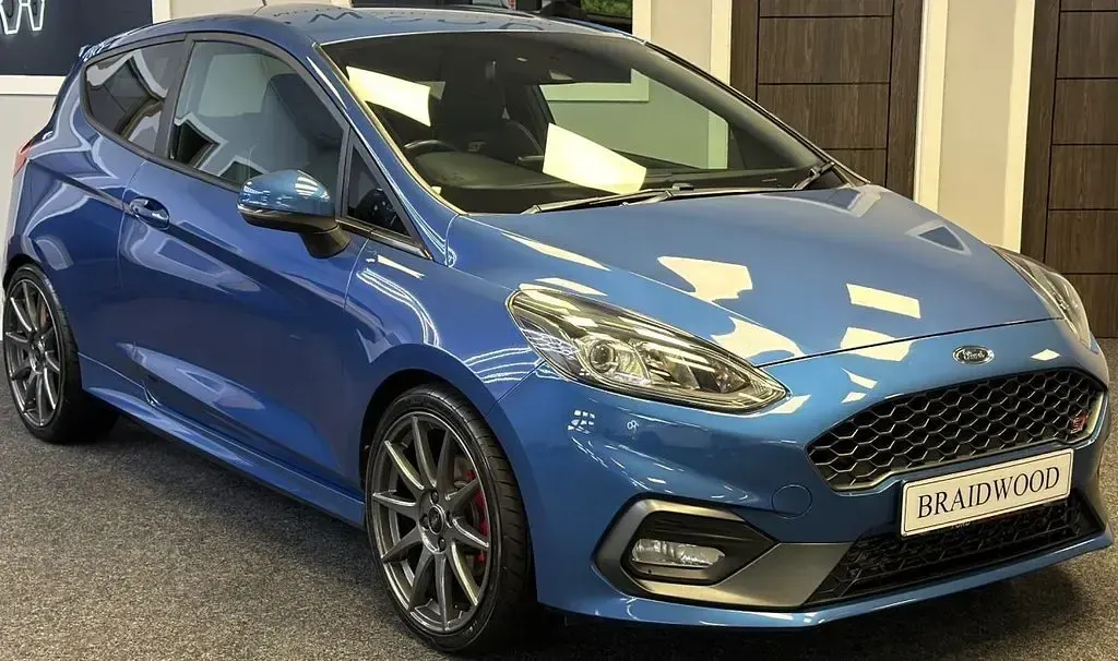 Used Ford Fiesta ST 200 HP (147 kW) 2018 Blue Hatchback