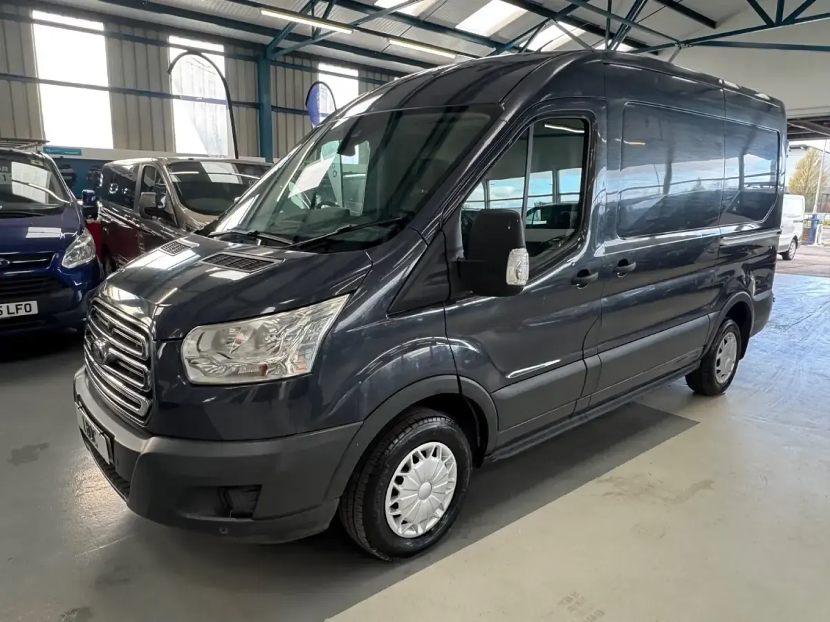 Second-hand Ford Transit Trend 125 CP (91 kW) 2014 Albastru Van