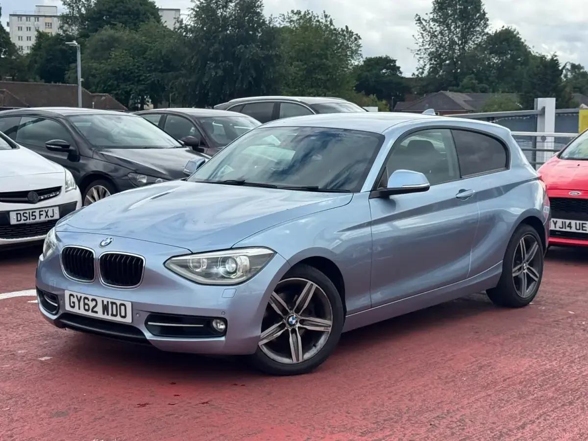 Used BMW 120 Sport Line 184 HP (135 kW) 2012 Blue Hatchback