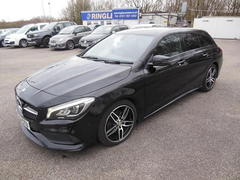 Used Mercedes CLA200 Shooting Brake AMG line 136 HP (100 kW) 2017 Black Estate