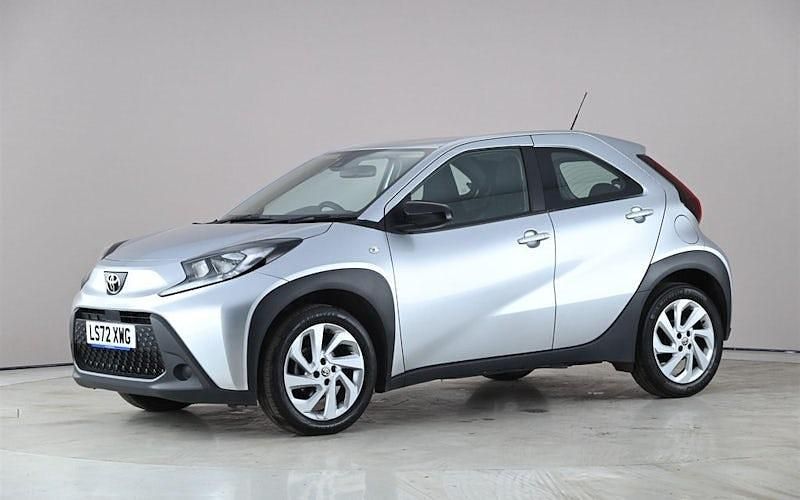 Used Toyota Aygo X PURE 72 HP (52 kW) 2025 SUV