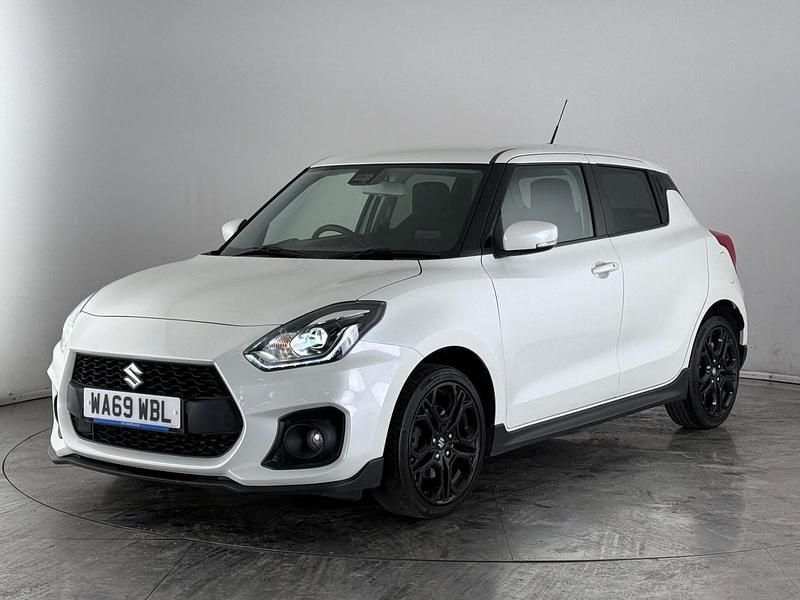 Used Suzuki Swift Sport 140 HP (102 kW) 2019 White Hatchback