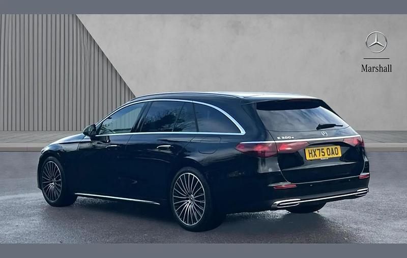 Used Mercedes E300 Premium Plus 308 HP (226 kW) 2025 Black Estate