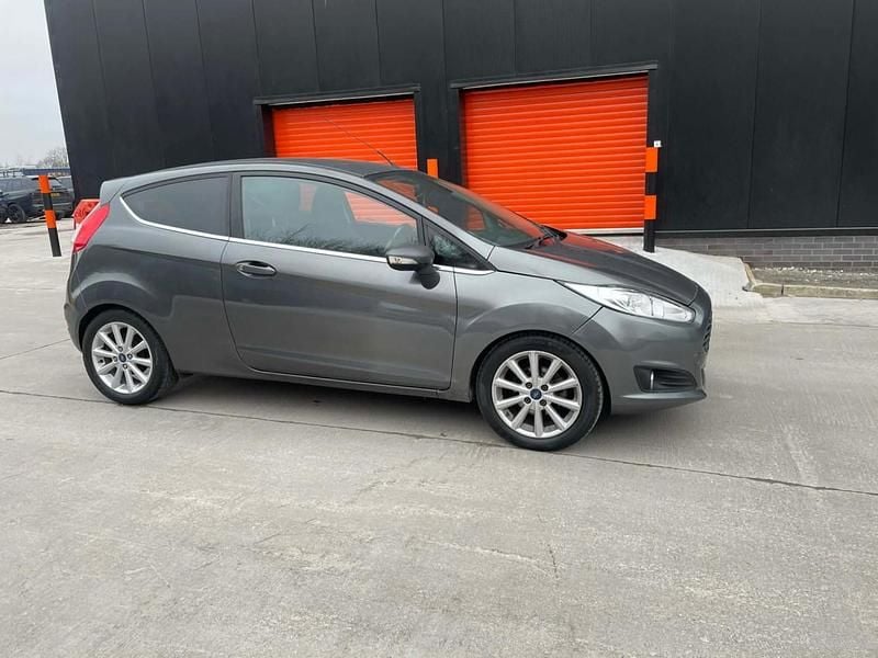 Used Ford Fiesta Titanium 2015 Grey Hatchback