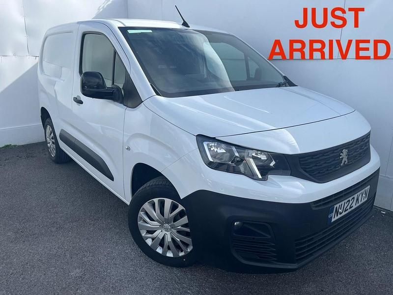 Used Peugeot Partner 2022 Pink MPV