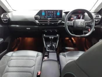 Used Citroën C4 PureTech 131 HP (96 kW) 2022 Red Hatchback