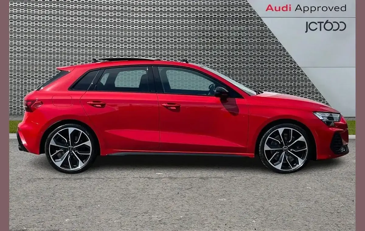 Used Audi S3 Sportback Black Edition 333 HP (244 kW) 2025 Red Hatchback