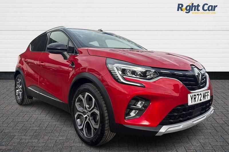 Red / black Used 2022 Renault Captur SE SUV | £13,999 (Fair price) - Image 1/1