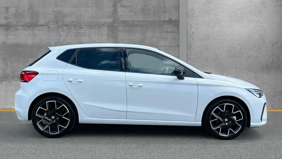 New Seat Ibiza FR Sport 115 HP (84 kW) 2026 Glacial white Hatchback