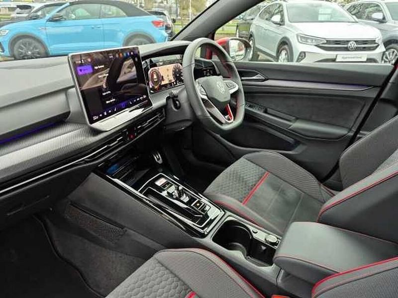Used VW Golf VIII GTI 300 HP (220 kW) 2025 Red Hatchback