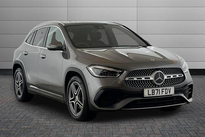 Used Mercedes GLA220 AMG Line Premium Plus 190 HP (139 kW) 2021 Grey SUV
