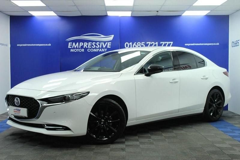 Begagnad Mazda 3 Inclusive 180 HK (132 kW) 2020 Vit Sedan