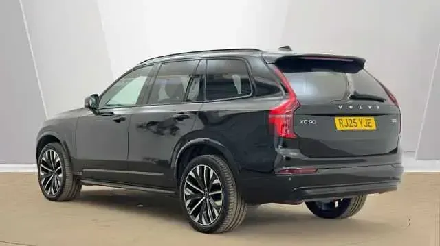 Used Volvo XC90 Plus 247 HP (181 kW) 2026 SUV