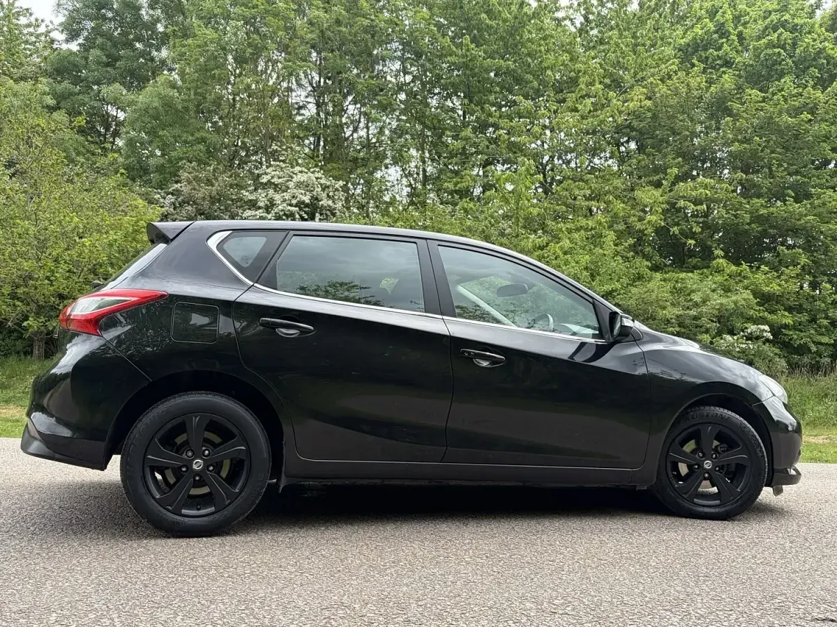 Used Nissan Pulsar Acenta 115 HP (84 kW) 2015 Black Hatchback
