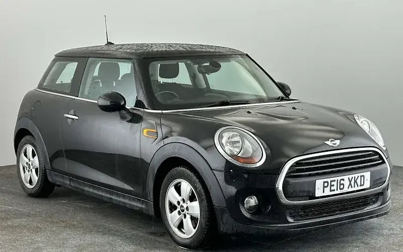 Used Mini ONE Hatch 102 HP (75 kW) 2017 Hatchback