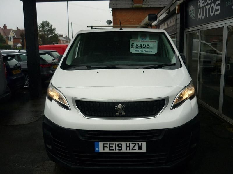 Used Peugeot Expert 2019 White Van