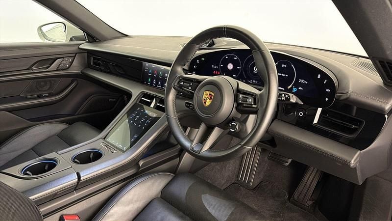 Used Porsche Taycan Cross Turismo 419 kW (571 HP) 2022 Crayon grey Estate