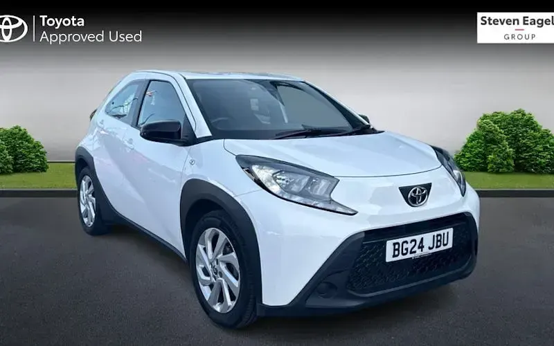 Used Toyota Aygo X PURE 72 HP (52 kW) 2024 SUV
