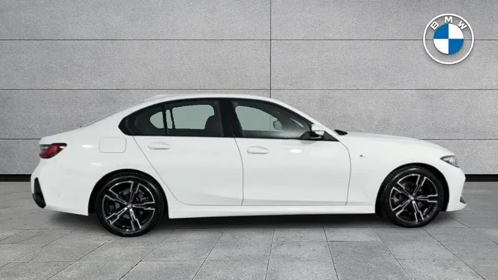 Used BMW 320 M Sport 181 HP (133 kW) 2025 White Sedan