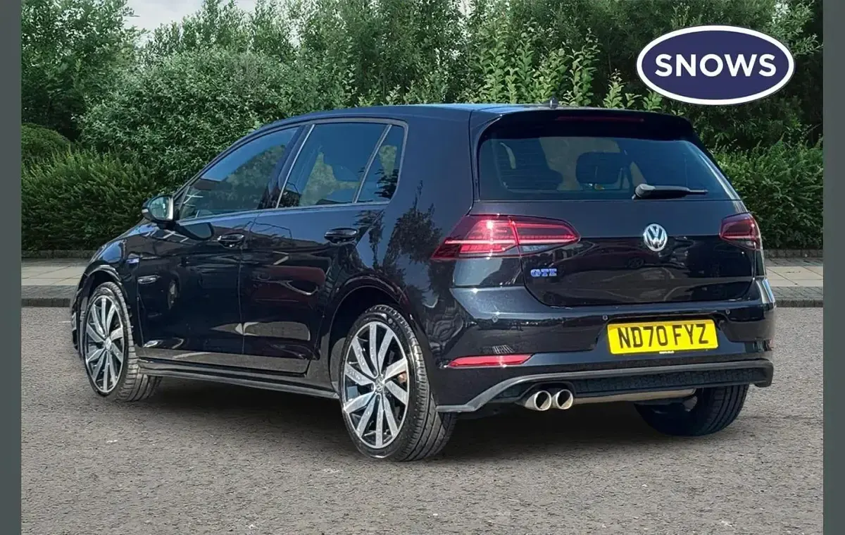 Used VW Golf VIII Advance 200 HP (147 kW) 2020 Black Hatchback