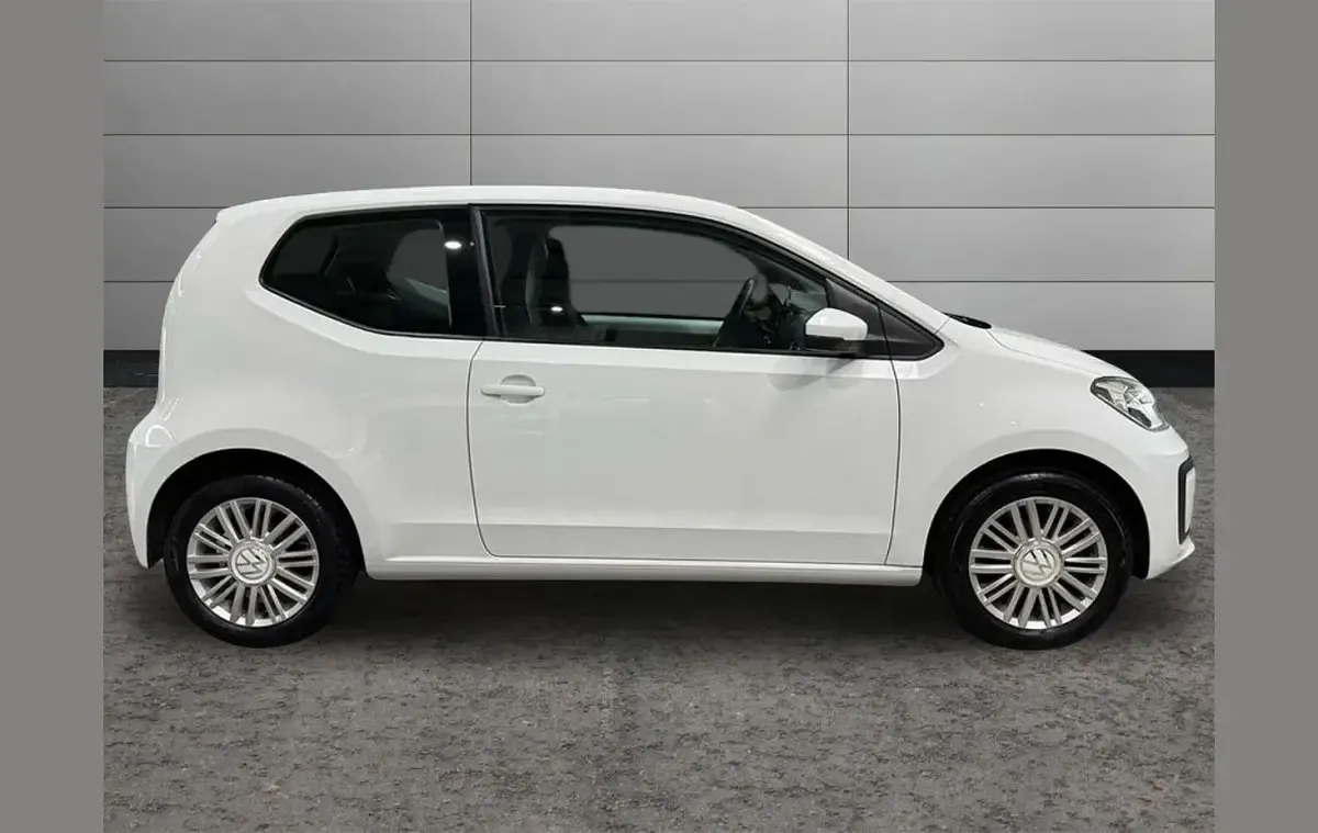 Used VW up! 65 HP (47 kW) 2022 White Hatchback