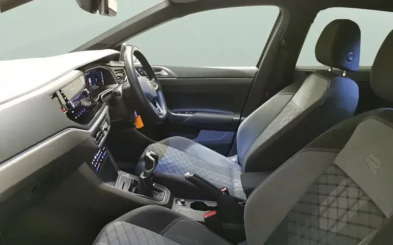 Second-hand VW Polo R-line 95 CP (69 kW) 2026 Hatchback