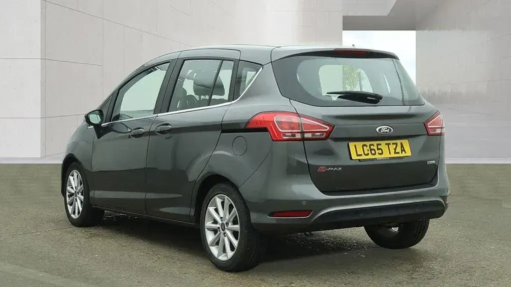 Used Ford B-MAX Titanium 100 HP (73 kW) 2015 Grey MPV