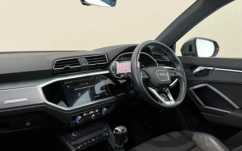 Used Audi Q3 S-Line 150 HP (110 kW) 2023 SUV