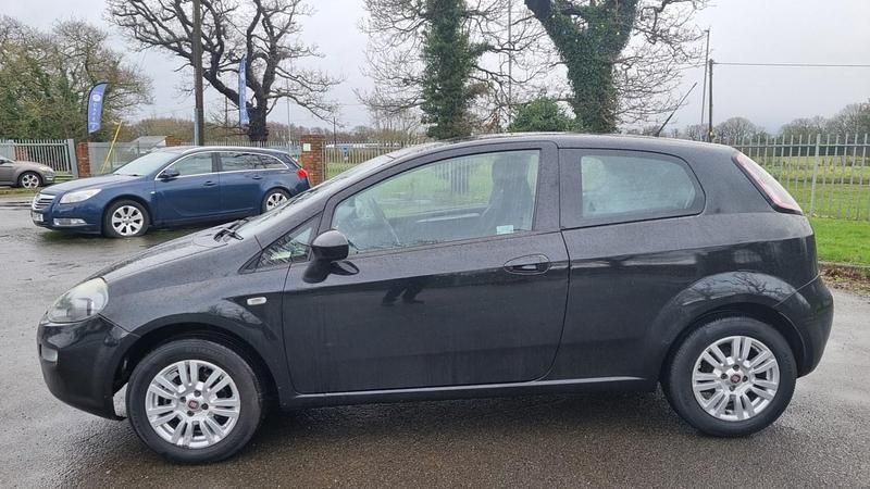 Used Fiat Punto Easy 2014 Black Hatchback