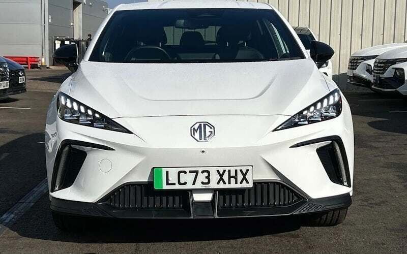 Used MG MG4 EV Trophy 150 kW (204 HP) 2024 Hatchback