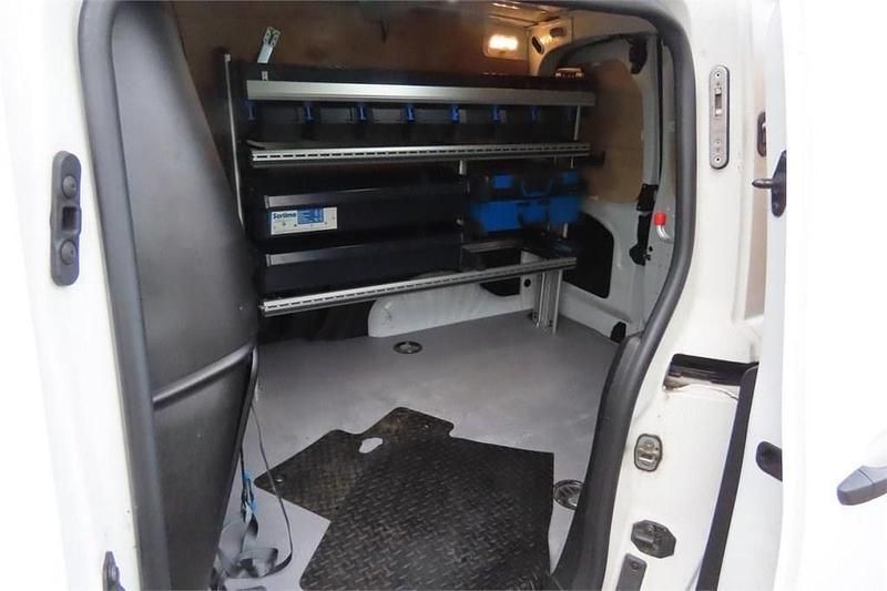 Used Vauxhall Combo Edition 75 HP (55 kW) 2021 White Van