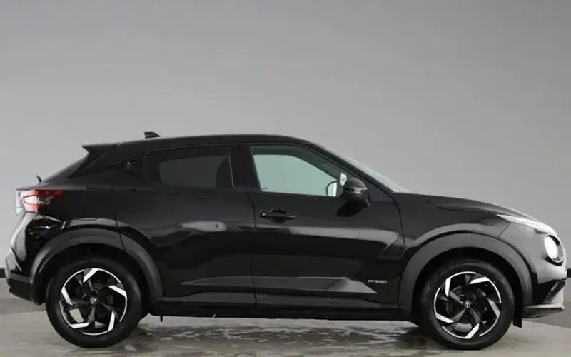Używany Nissan Juke N-Connecta 143 KM (105 kW) 2023 Czarny SUV