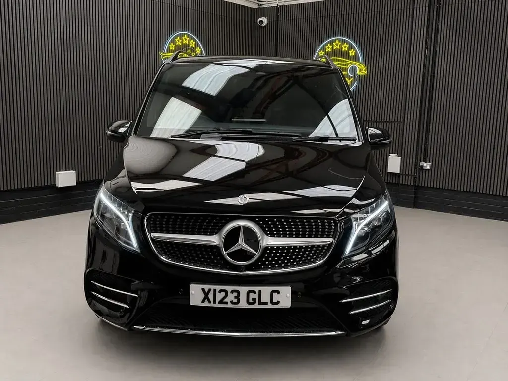 Used Mercedes V300 AMG line 237 HP (174 kW) 2023 Black MPV