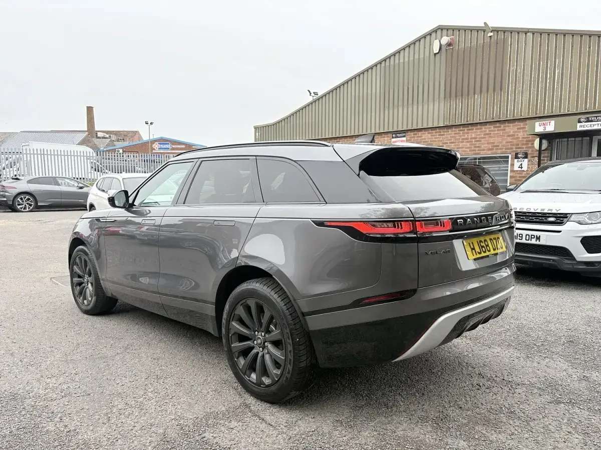 Used Land Rover Range Rover Velar SE Dynamic 2018 Grey SUV