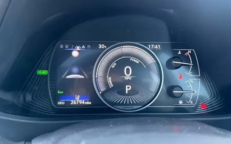 Used Lexus UX 184 HP (135 kW) 2019 Grey SUV