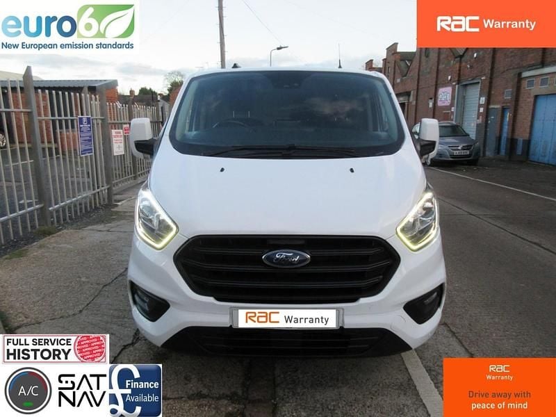 White Used 2020 Ford Transit Custom Trend Van | £12,999 (Fair price) - Image 1/4