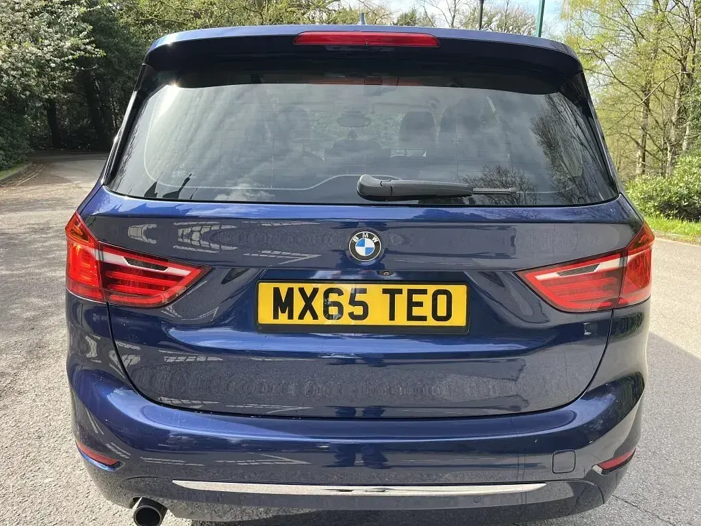 Used BMW 216 Luxury Line 116 HP (85 kW) 2015 Blue Estate