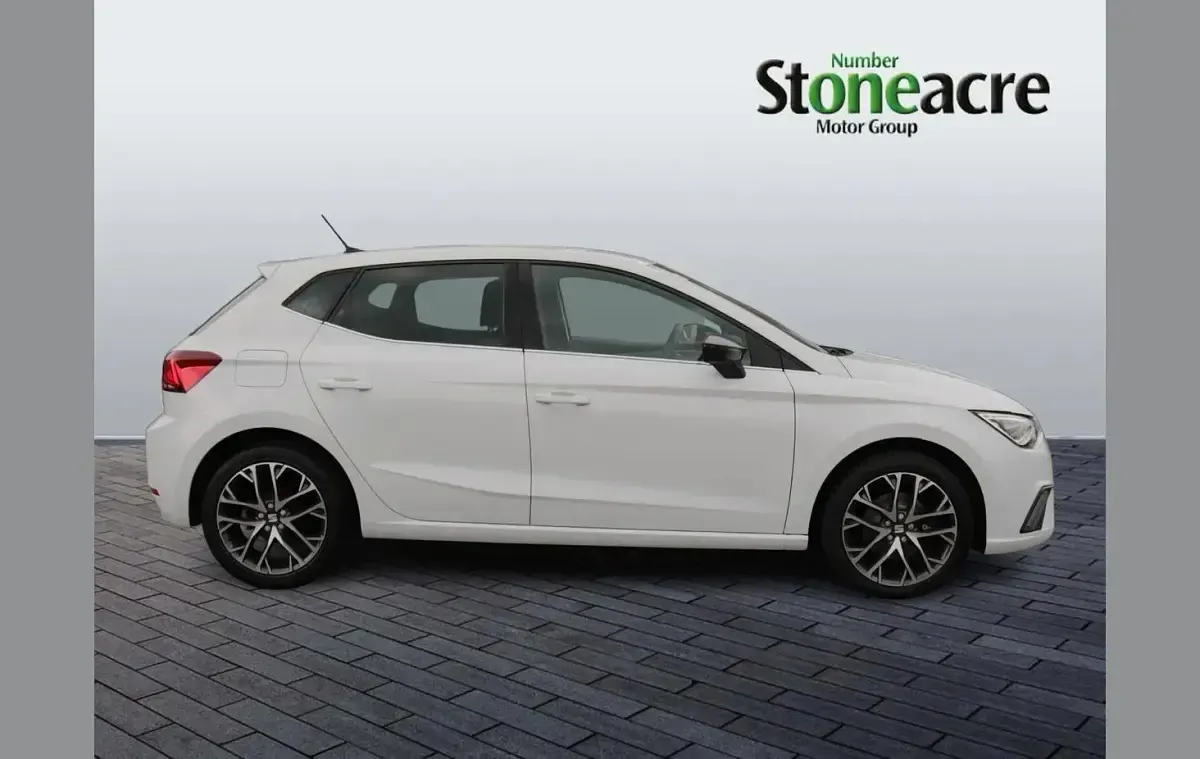 Used Seat Ibiza XCELLENCE 108 HP (79 kW) 2022 White Hatchback