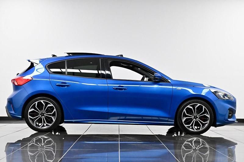 Used Ford Focus ST-Line X 120 HP (88 kW) 2019 Blue Hatchback