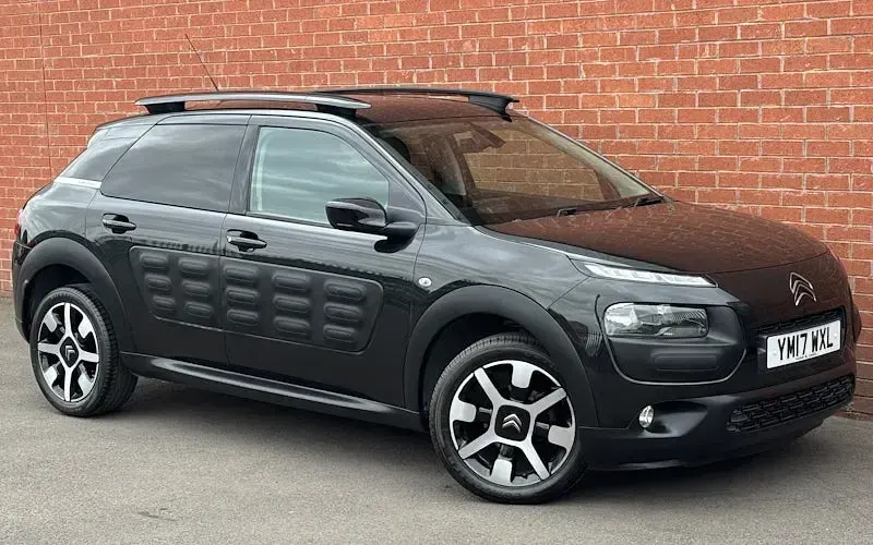 Used Citroën C4 Cactus Flair 82 HP (60 kW) 2017 Hatchback